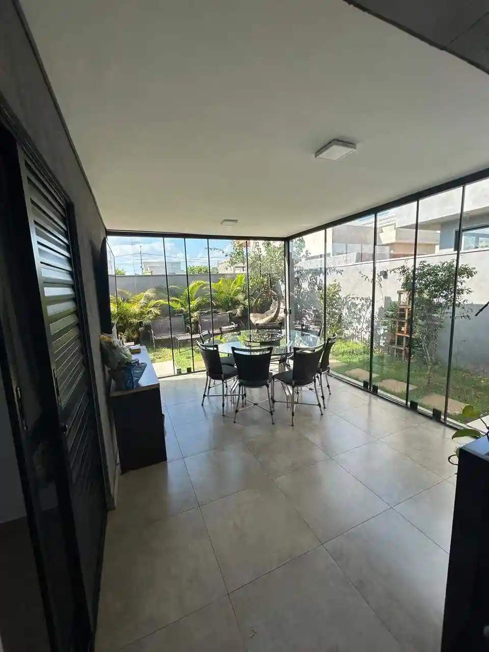 Casa de Condomínio com 3 quartos à venda, 300m² — foto 6 de 18