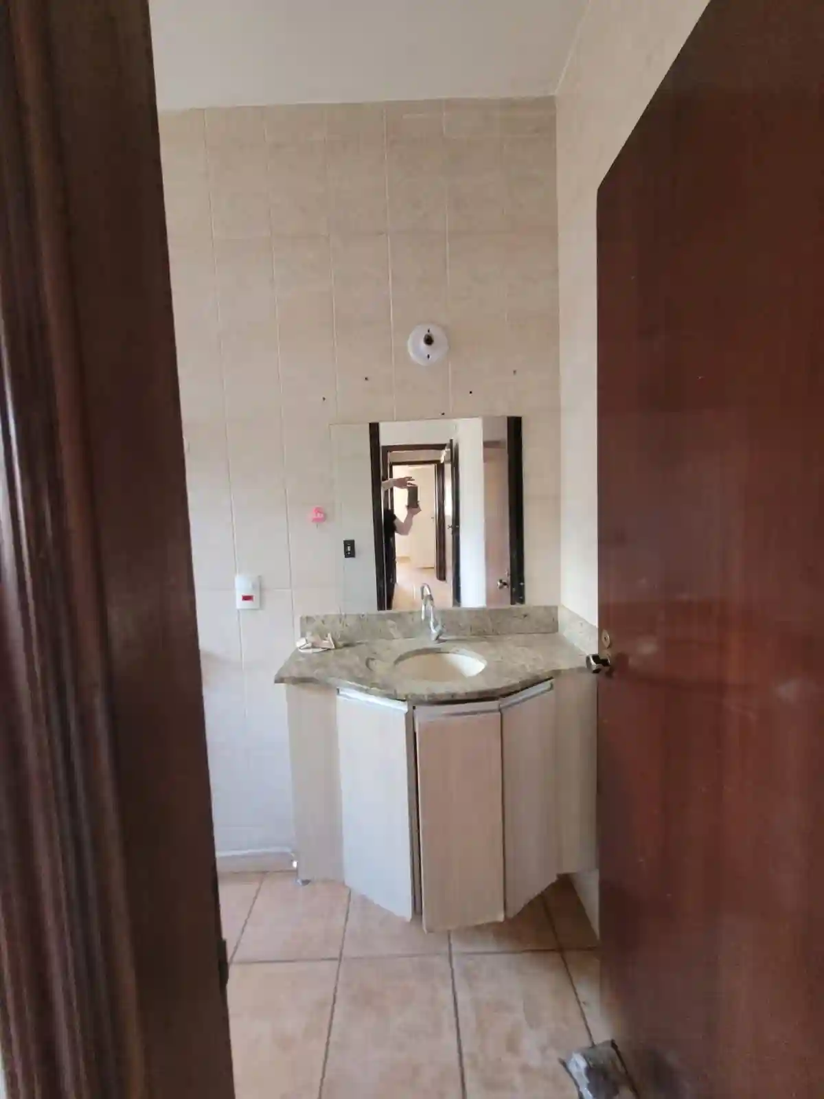 Casa com 3 quartos para aluguel, 240m² — foto 12 de 26