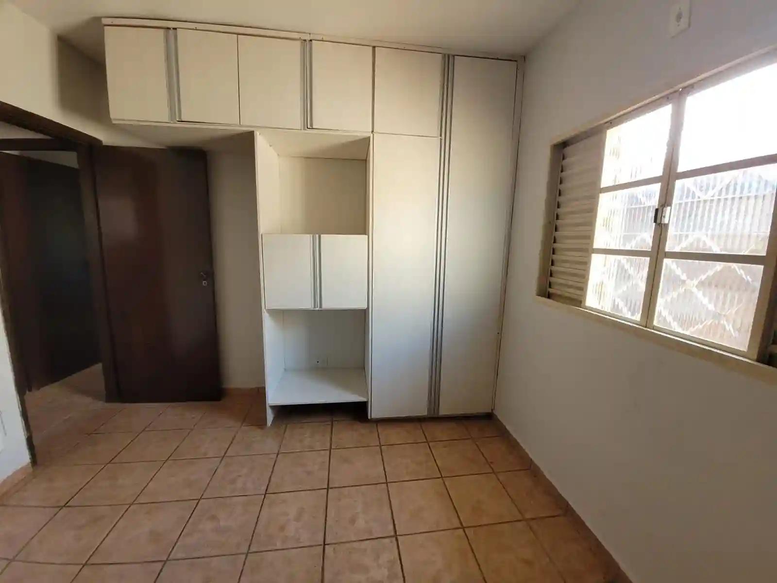 Casa com 3 quartos para aluguel, 240m² — foto 17 de 26