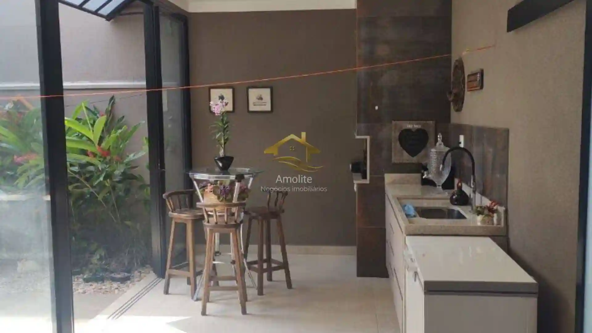 Casa de Condomínio com 3 quartos à venda, 180m² — foto 11 de 27