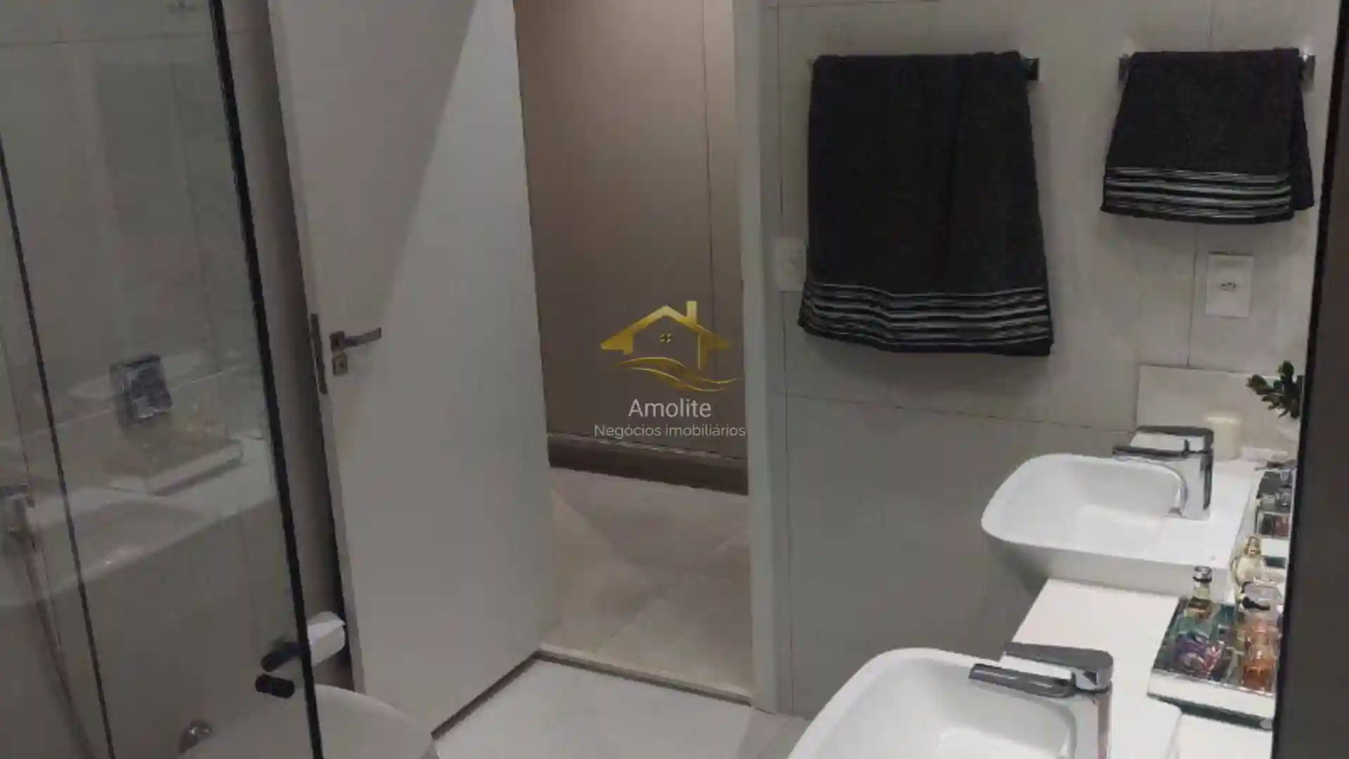 Casa de Condomínio com 3 quartos à venda, 180m² — foto 19 de 27