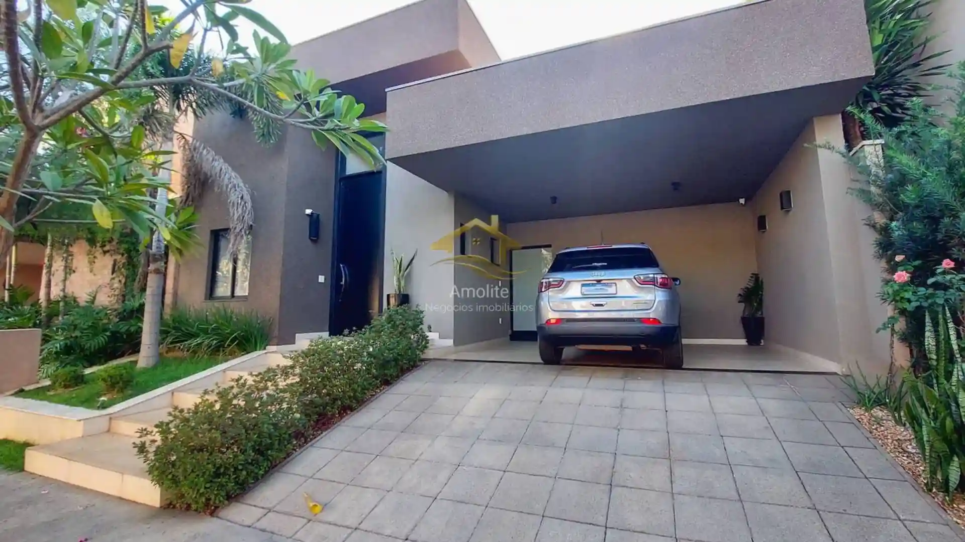 Casa de Condomínio com 3 quartos à venda, 180m² — foto 1 de 27