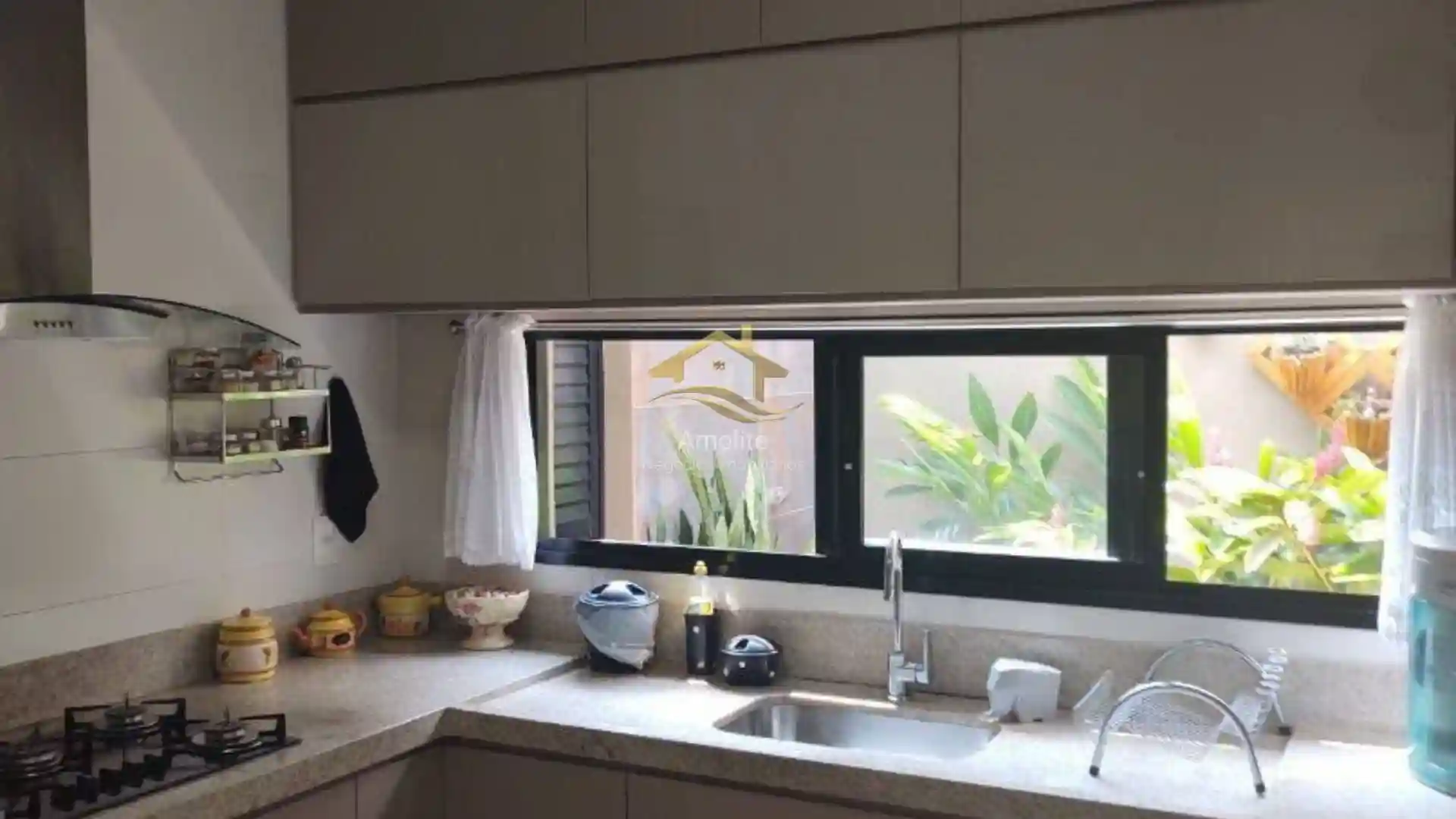 Casa de Condomínio com 3 quartos à venda, 180m² — foto 6 de 27