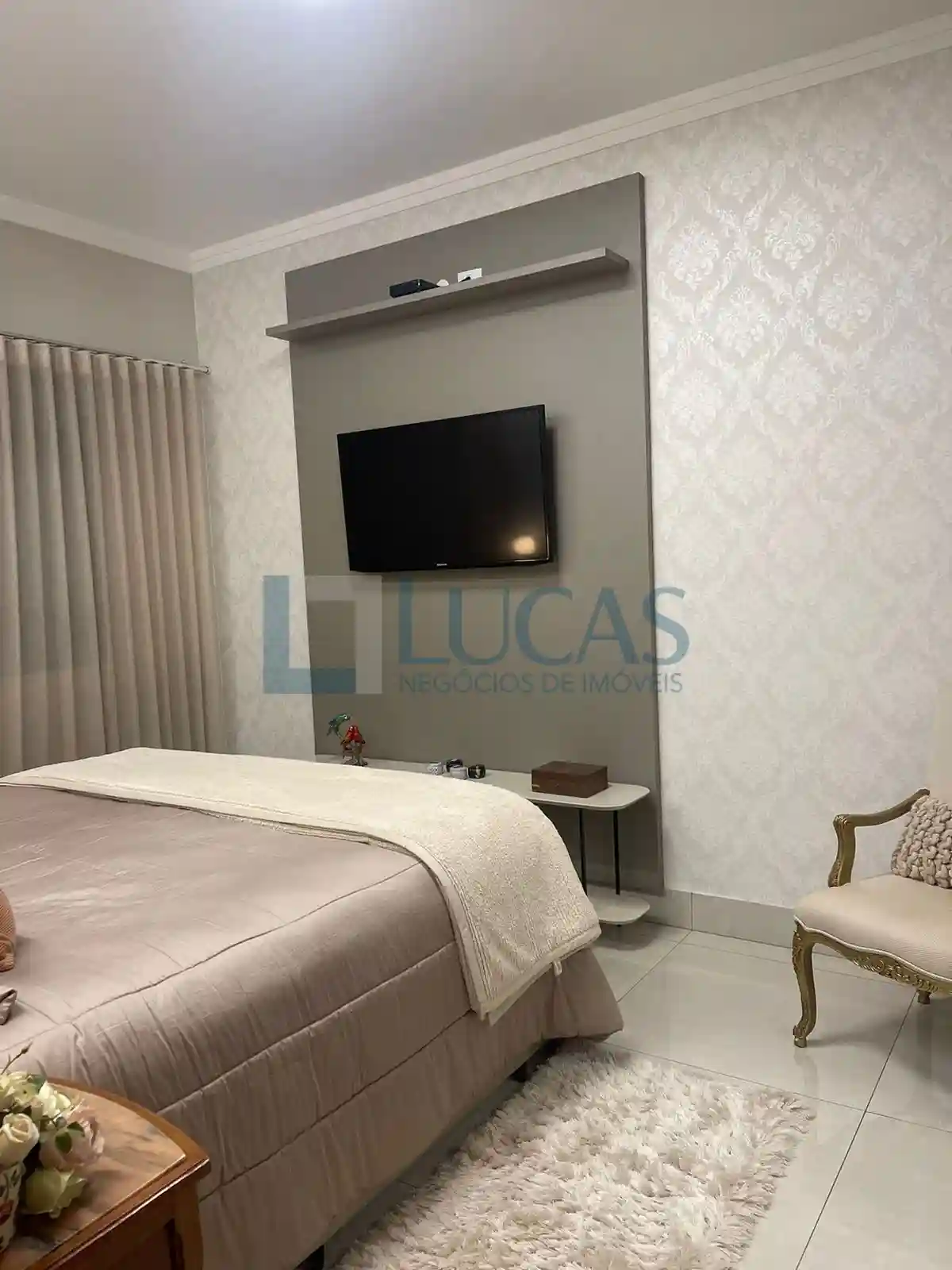 Casa de Condomínio com 3 quartos à venda, 220m² — foto 15 de 17