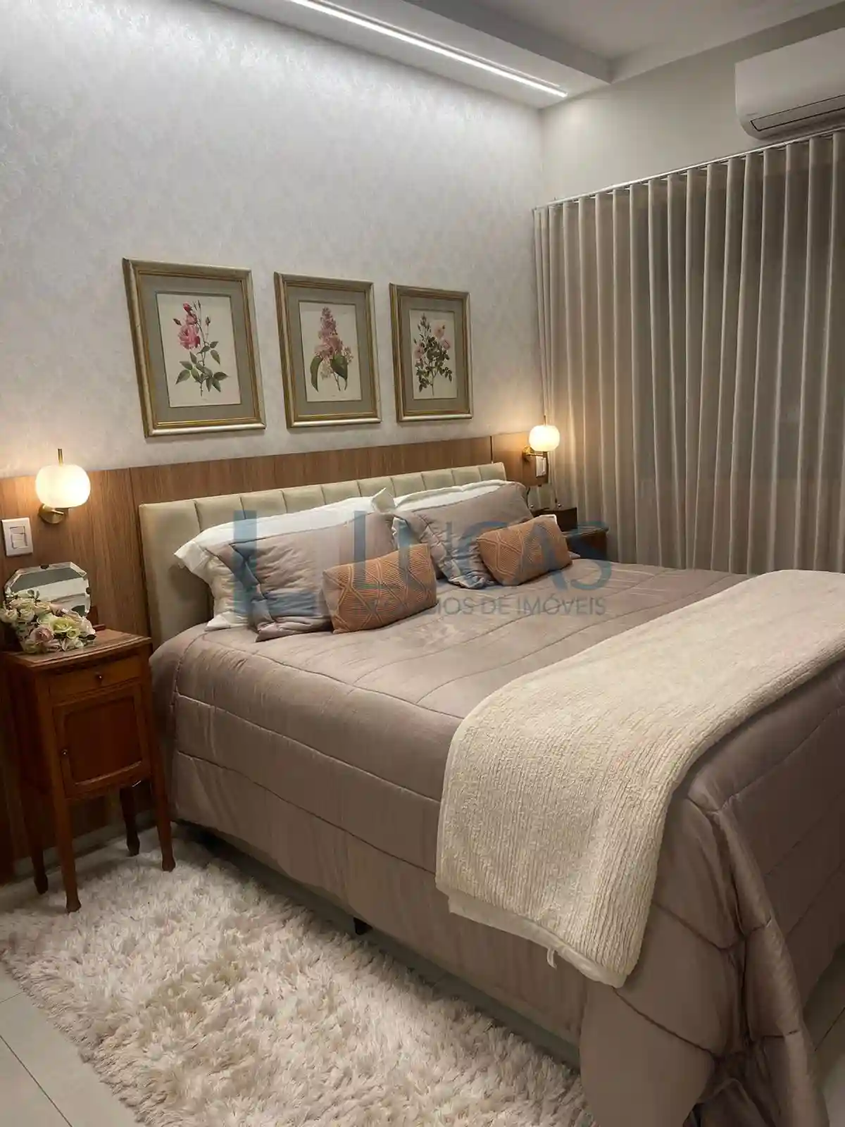 Casa de Condomínio com 3 quartos à venda, 220m² — foto 13 de 17