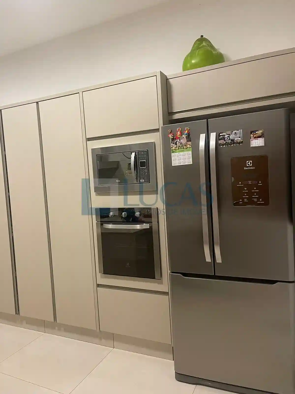Casa de Condomínio com 3 quartos à venda, 220m² — foto 12 de 17