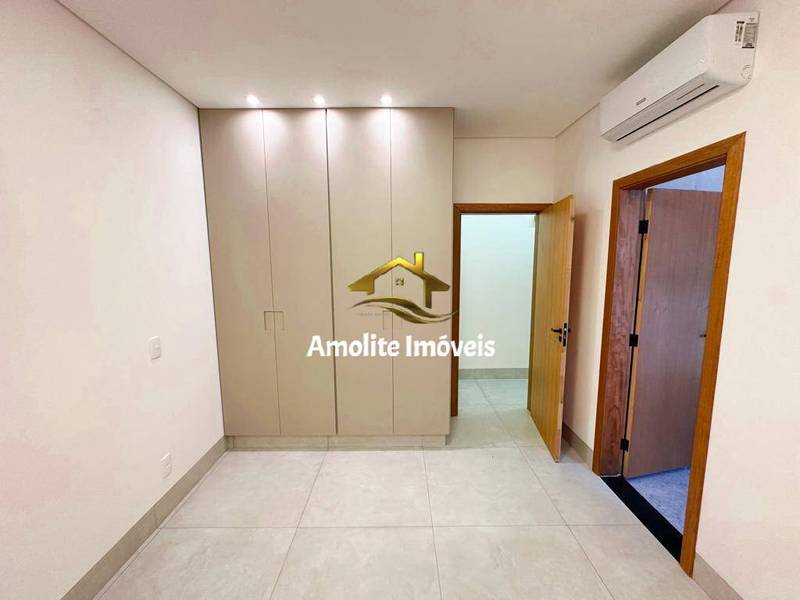 Casa de Condomínio com 3 quartos à venda, 215m² — foto 23 de 27