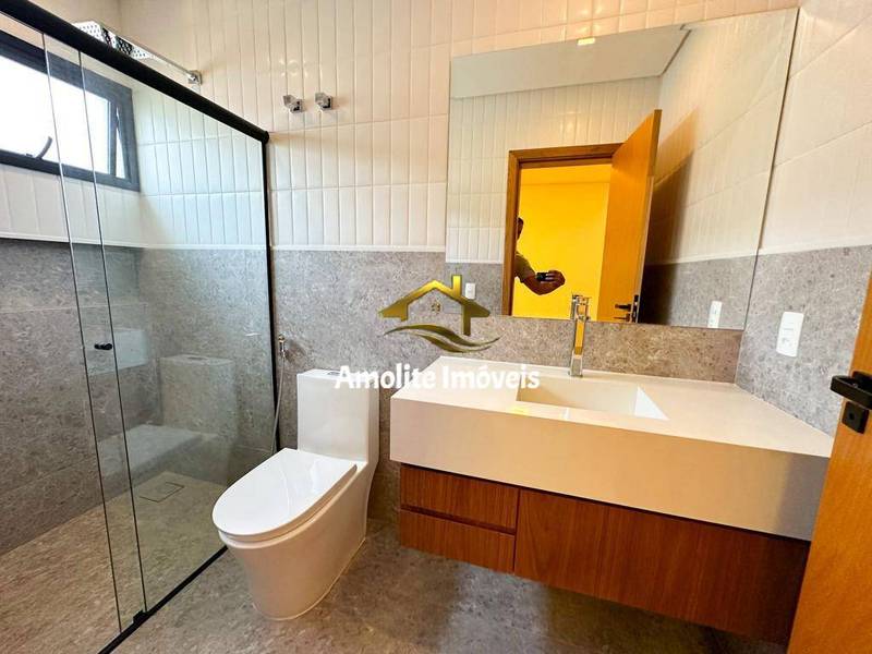 Casa de Condomínio com 3 quartos à venda, 215m² — foto 25 de 27