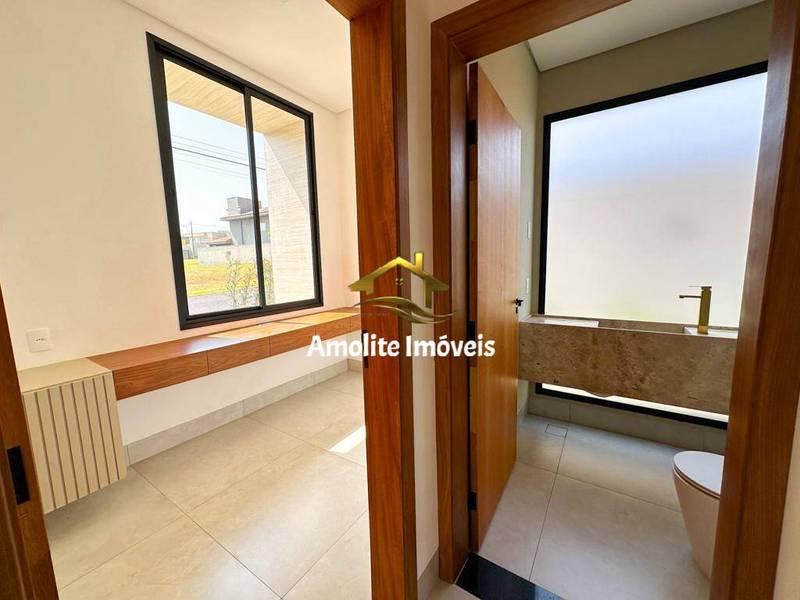 Casa de Condomínio com 3 quartos à venda, 215m² — foto 18 de 27
