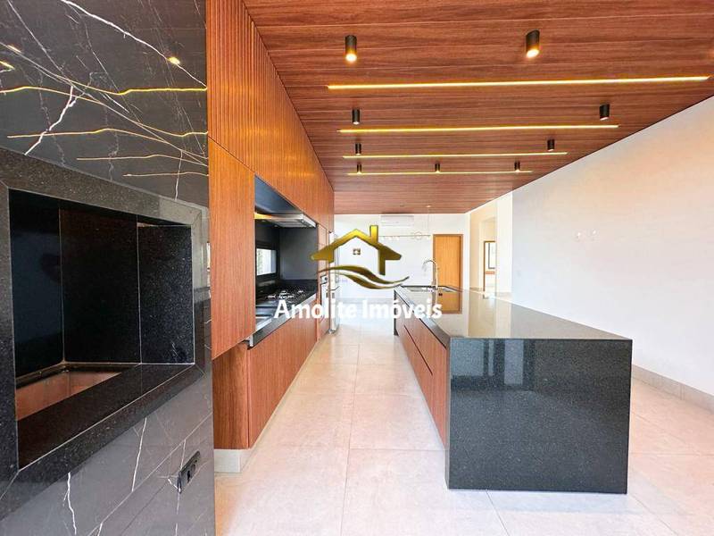 Casa de Condomínio com 3 quartos à venda, 215m² — foto 3 de 27