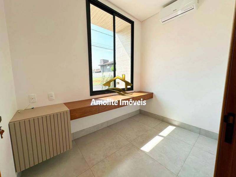 Casa de Condomínio com 3 quartos à venda, 215m² — foto 17 de 27