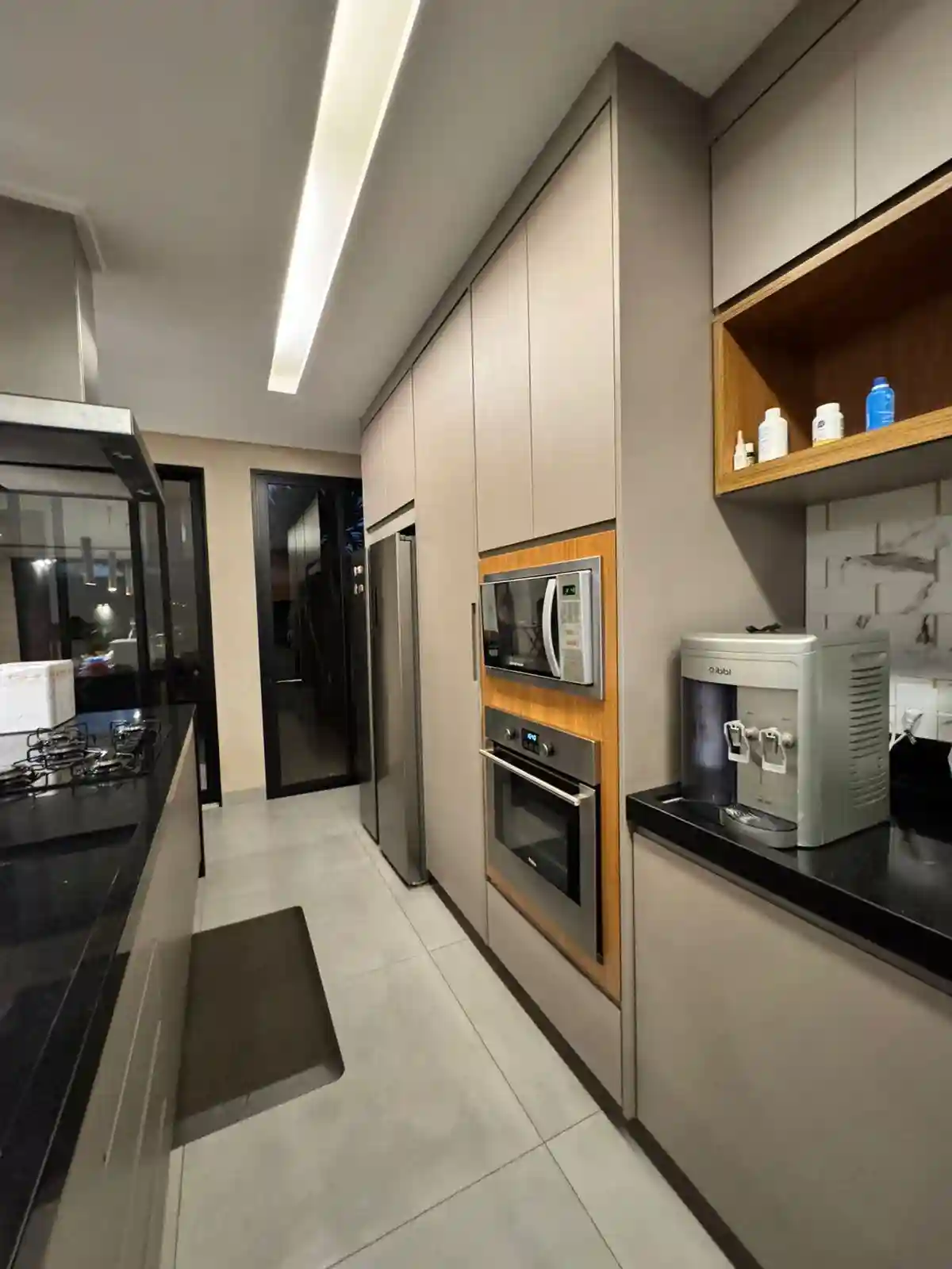Casa de Condomínio com 3 quartos à venda, 230m² — foto 5 de 8