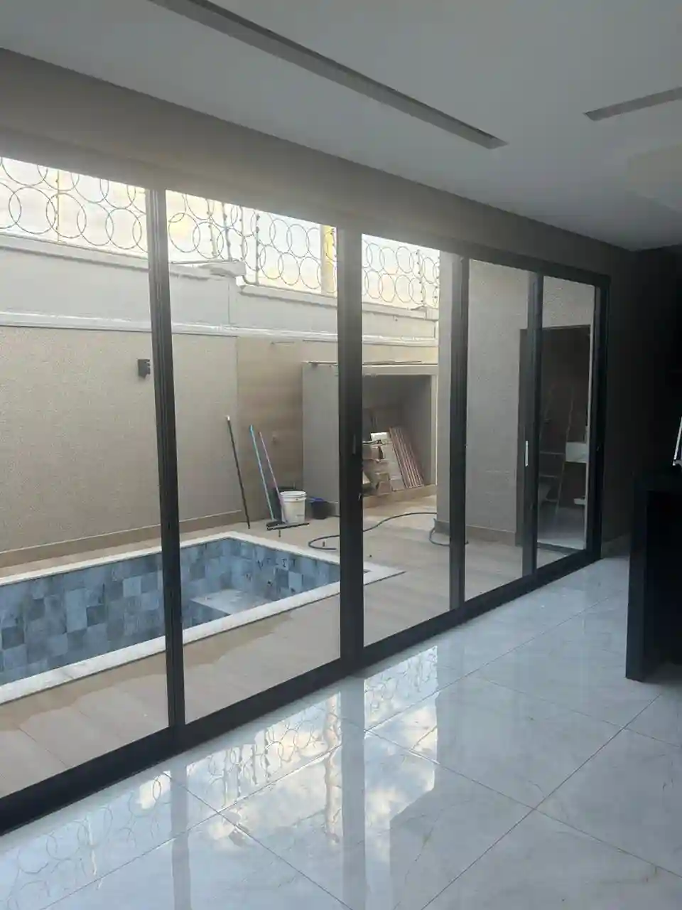 Casa de Condomínio com 3 quartos à venda, 340m² — foto 3 de 19