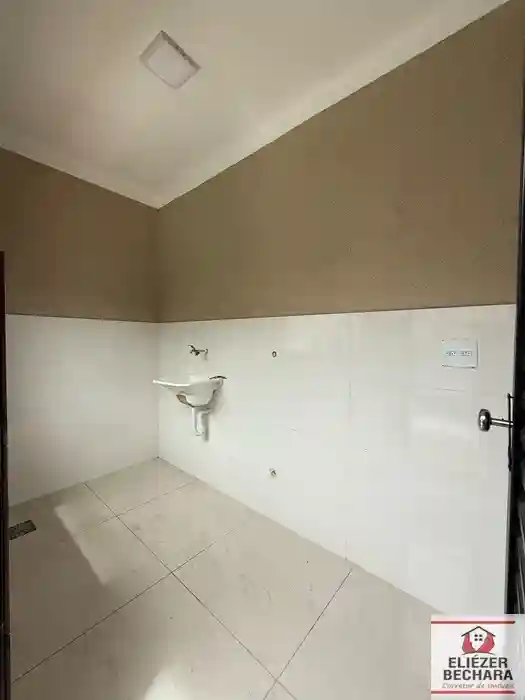 Casa com 3 quartos à venda, 245m² — foto 21 de 28