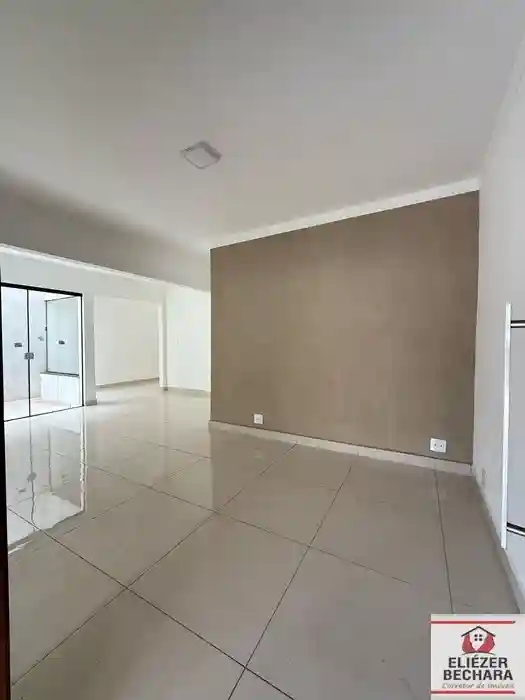 Casa com 3 quartos à venda, 245m² — foto 17 de 28