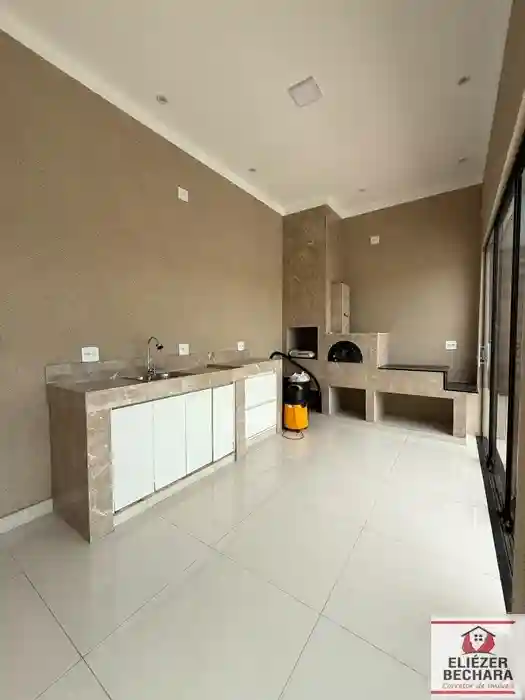 Casa com 3 quartos à venda, 245m² — foto 14 de 28