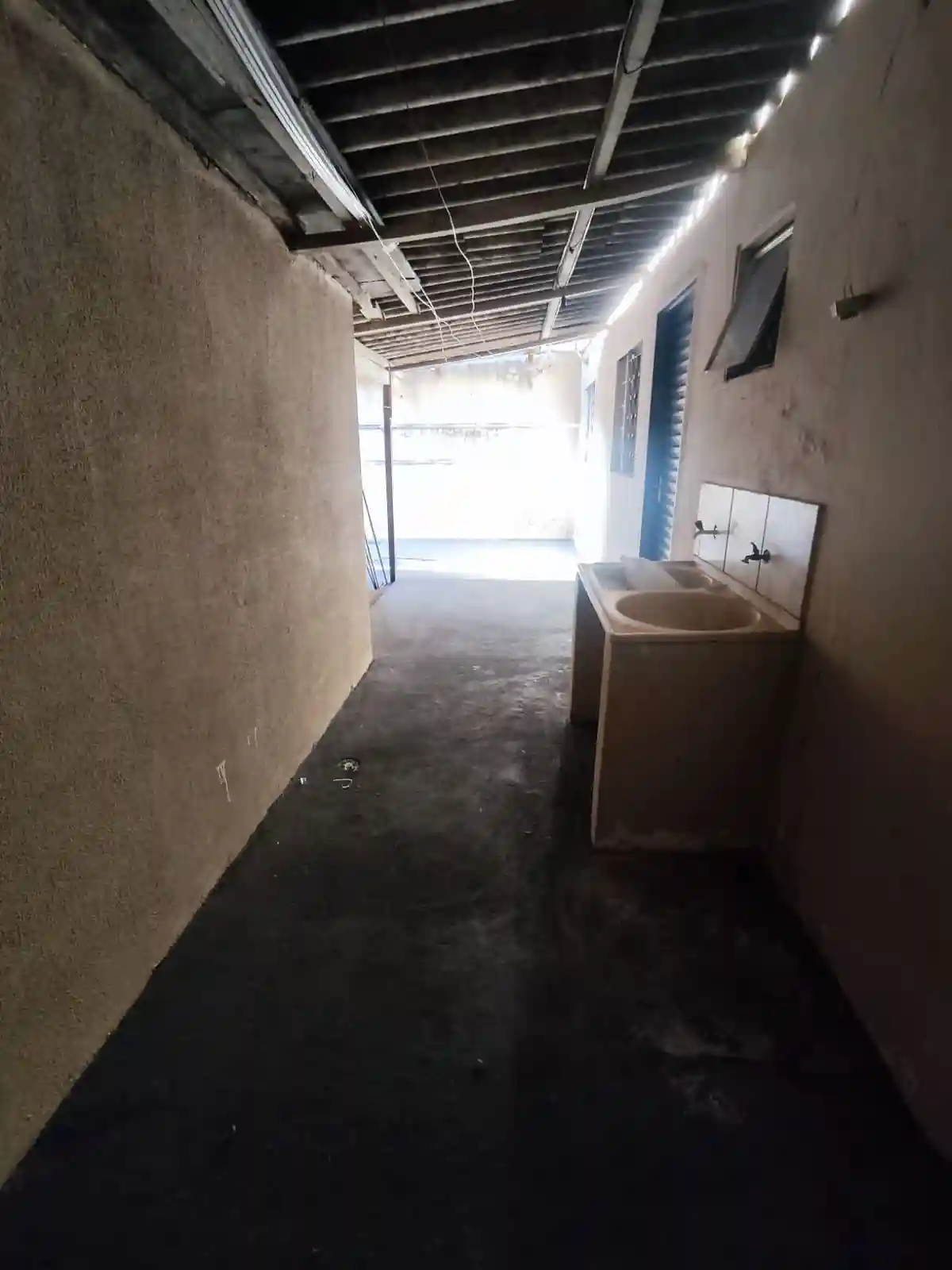 Casa com 1 quarto para aluguel, 45m² — foto 2 de 9