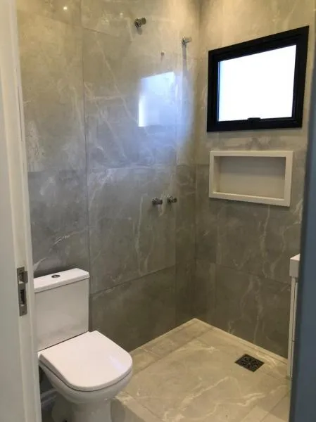 Casa à venda — foto 1 de 3