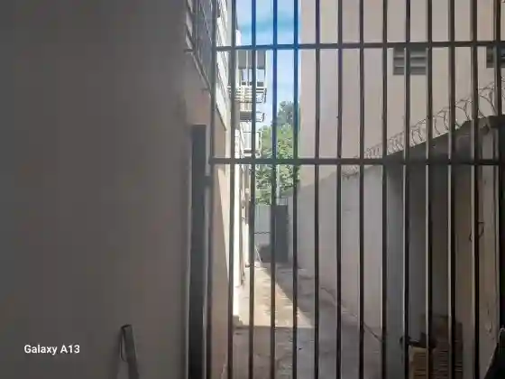 Loja / Salão / Ponto Comercial  à venda, 300m² — foto 3 de 4