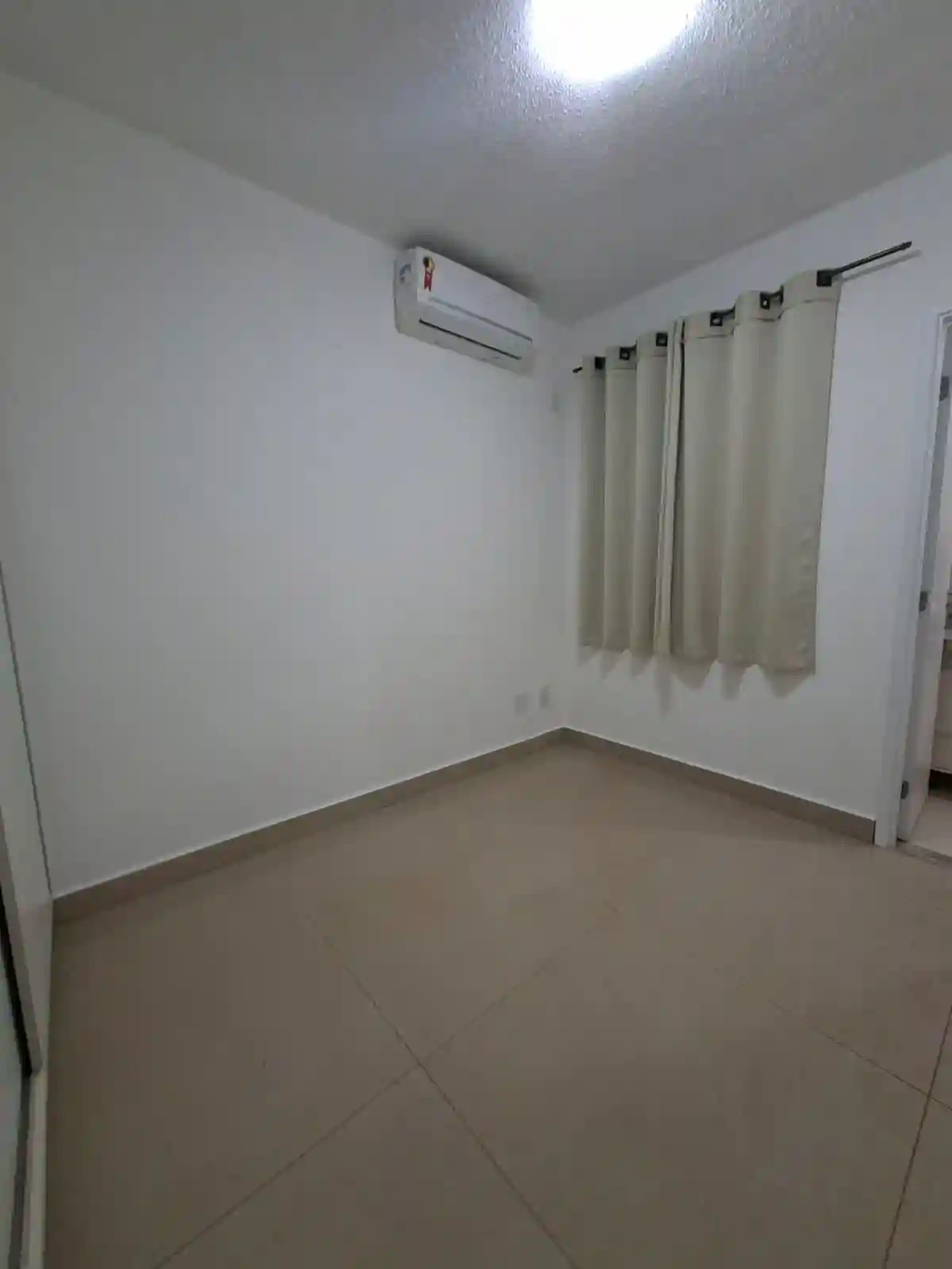Casa de Condomínio com 3 quartos à venda, 10m² — foto 6 de 13