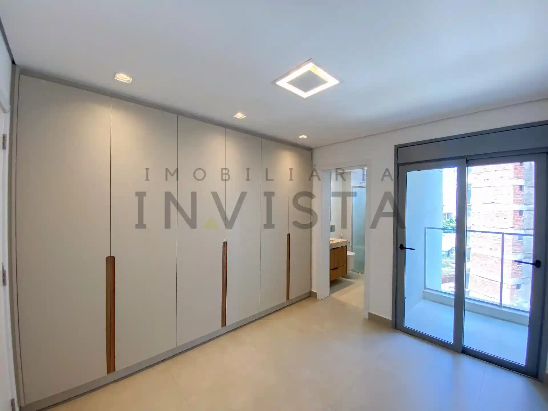 Apartamento com 3 quartos para aluguel, 256m² — foto 8 de 11