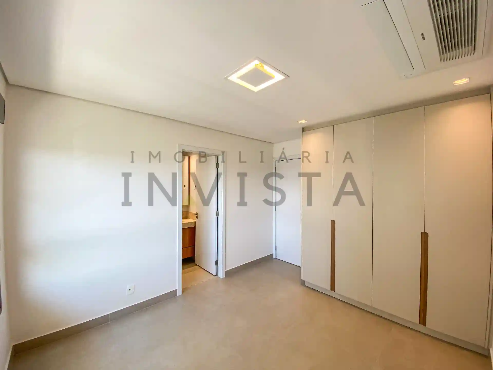 Apartamento com 3 quartos para aluguel, 256m² — foto 3 de 11