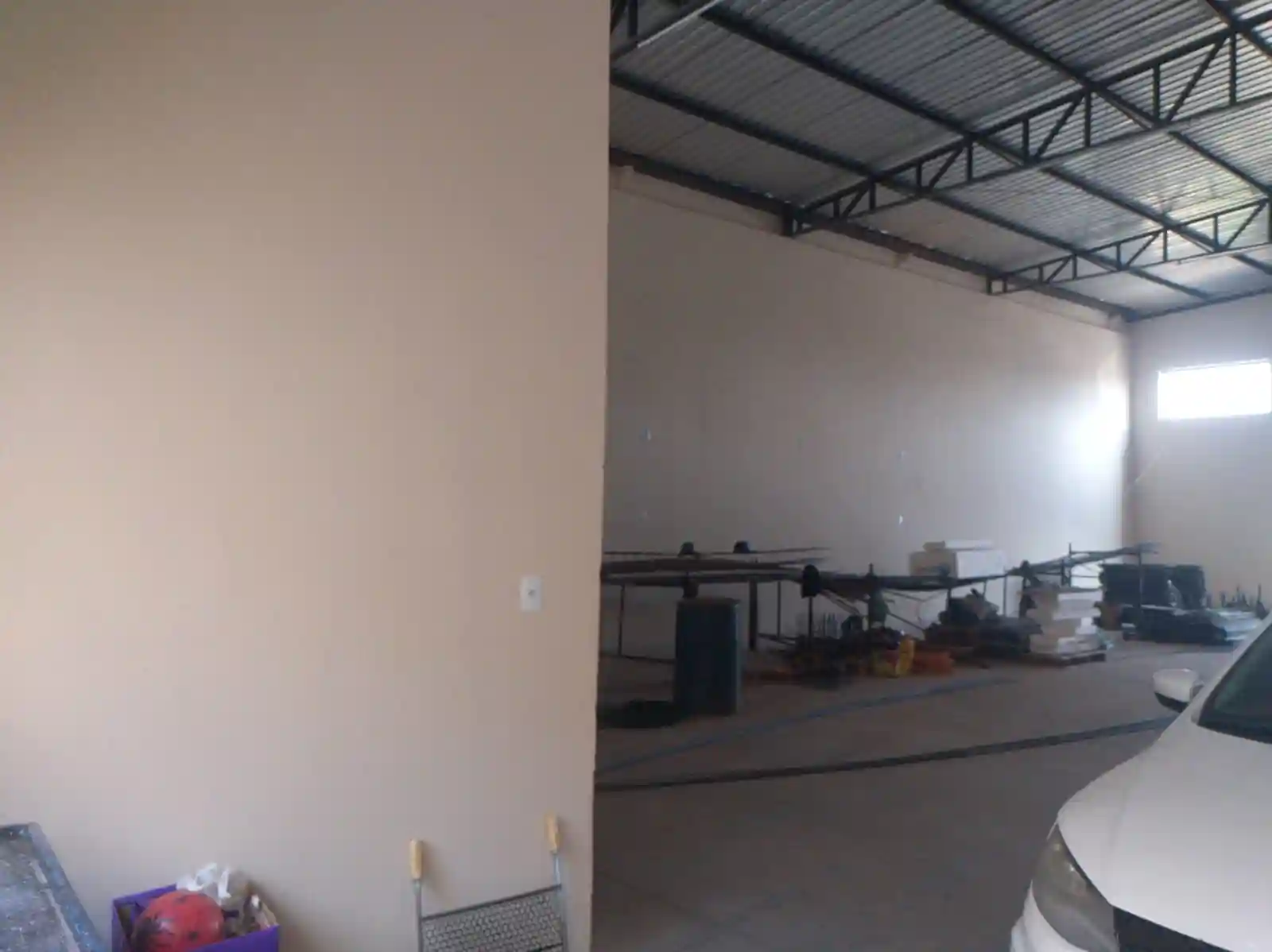Galpão / Depósito / Armazém  para aluguel, 230m² — foto 6 de 11
