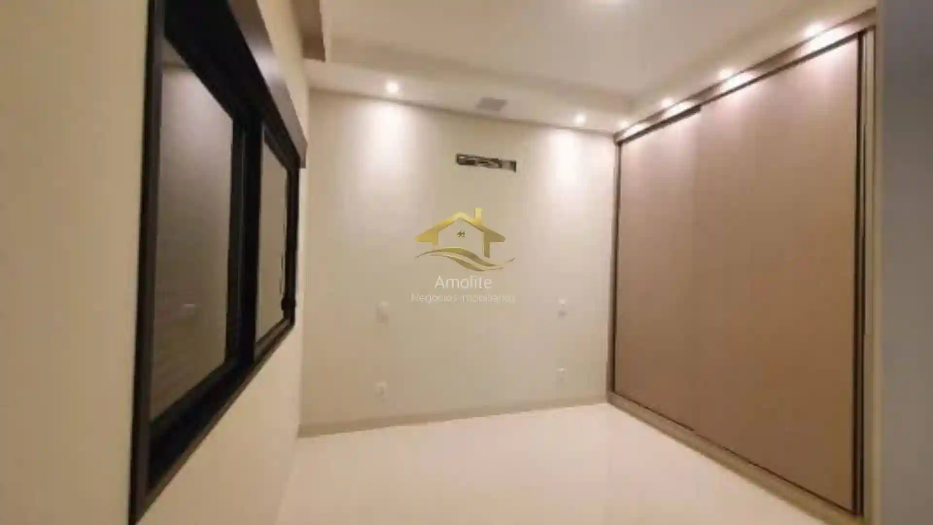 Casa de Condomínio com 3 quartos à venda, 207m² — foto 16 de 25