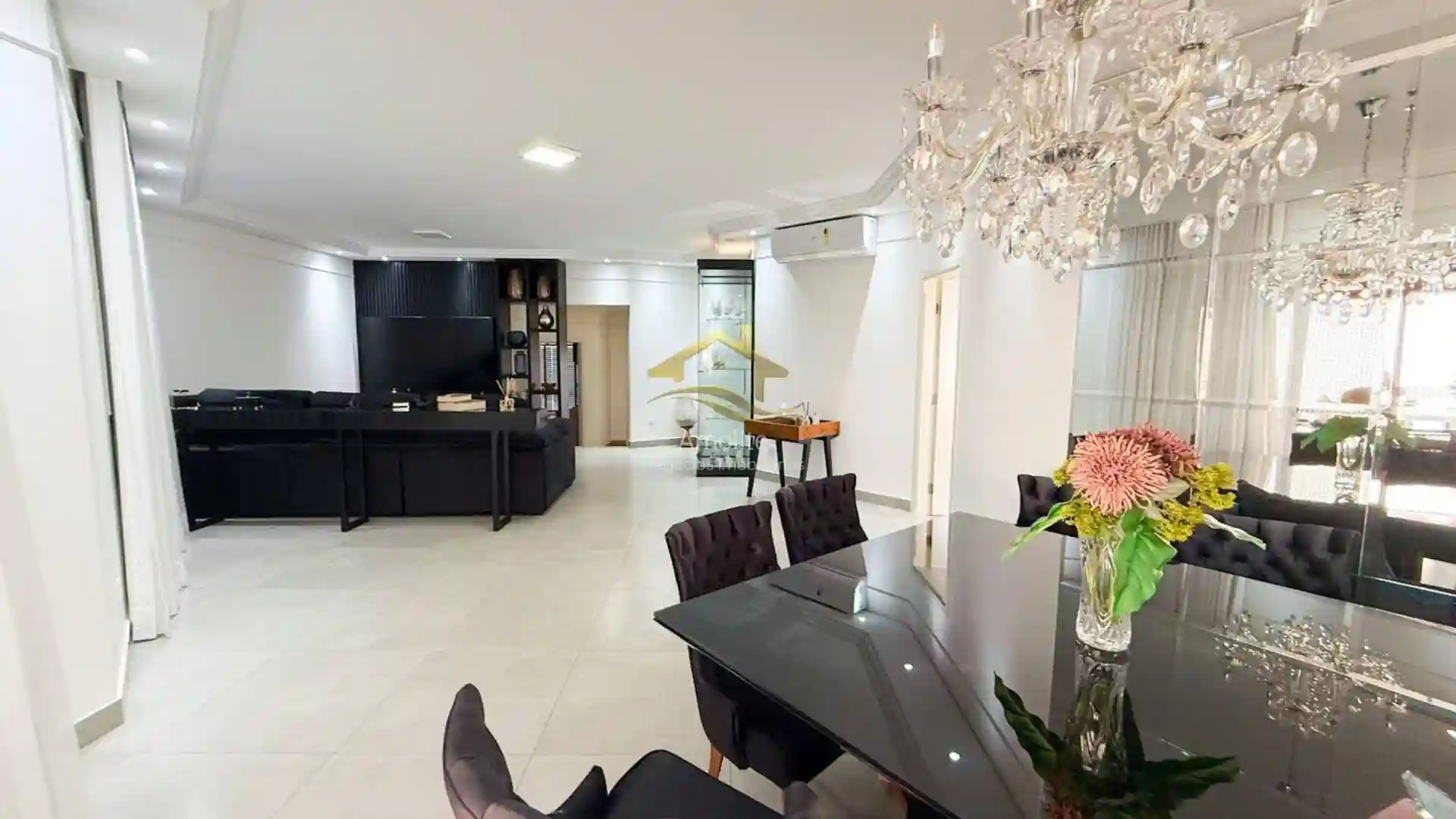 Casa de Condomínio com 3 quartos à venda, 300m² — foto 11 de 28