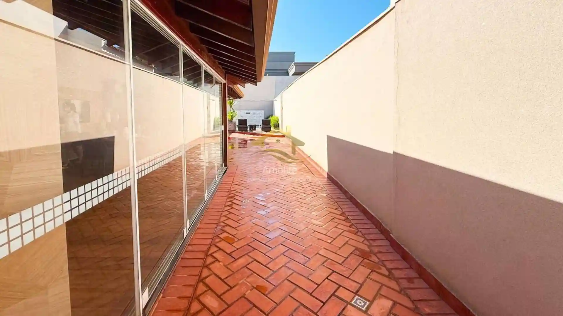 Casa de Condomínio com 3 quartos à venda, 300m² — foto 8 de 28