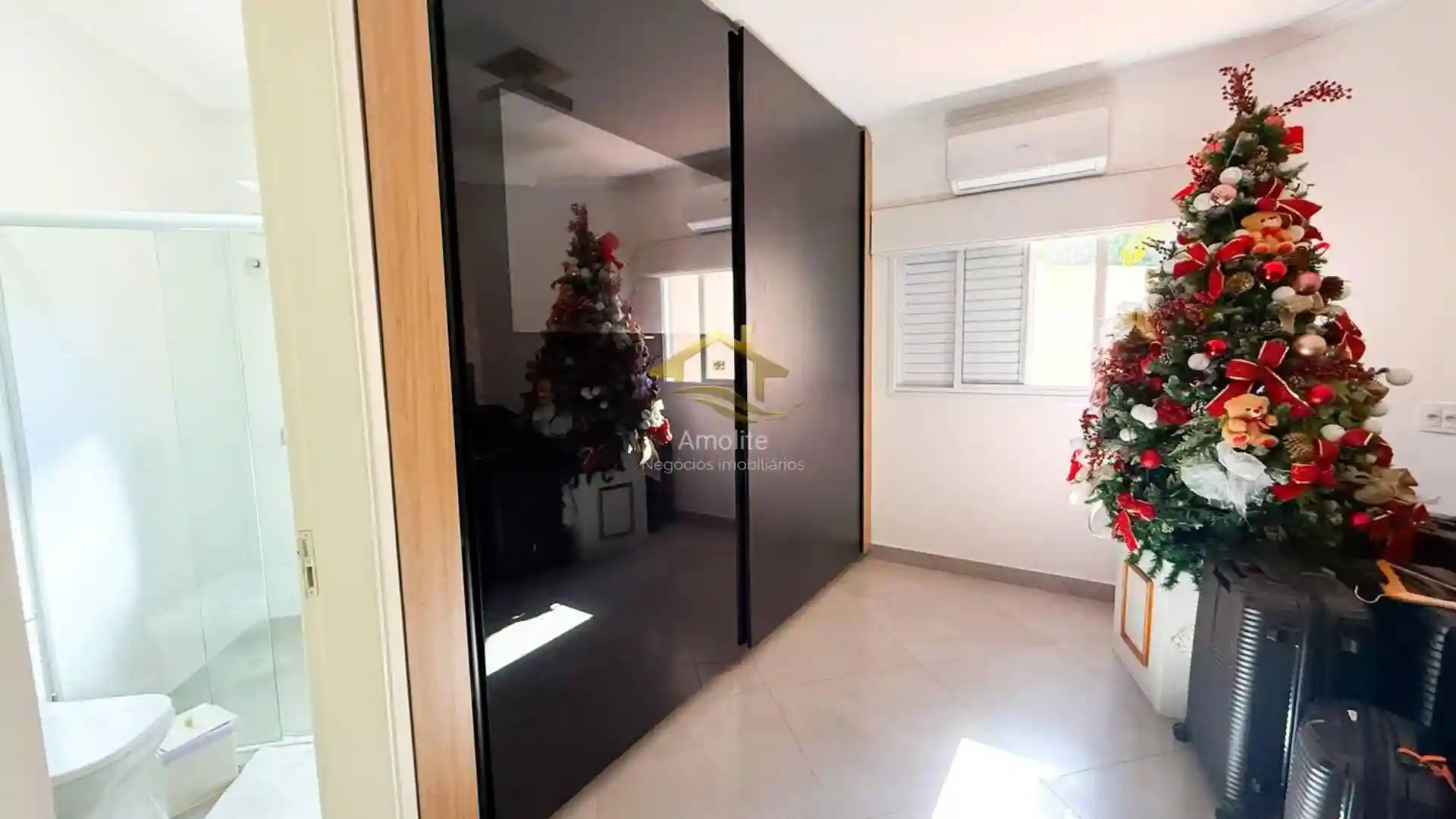 Casa de Condomínio com 3 quartos à venda, 300m² — foto 7 de 28
