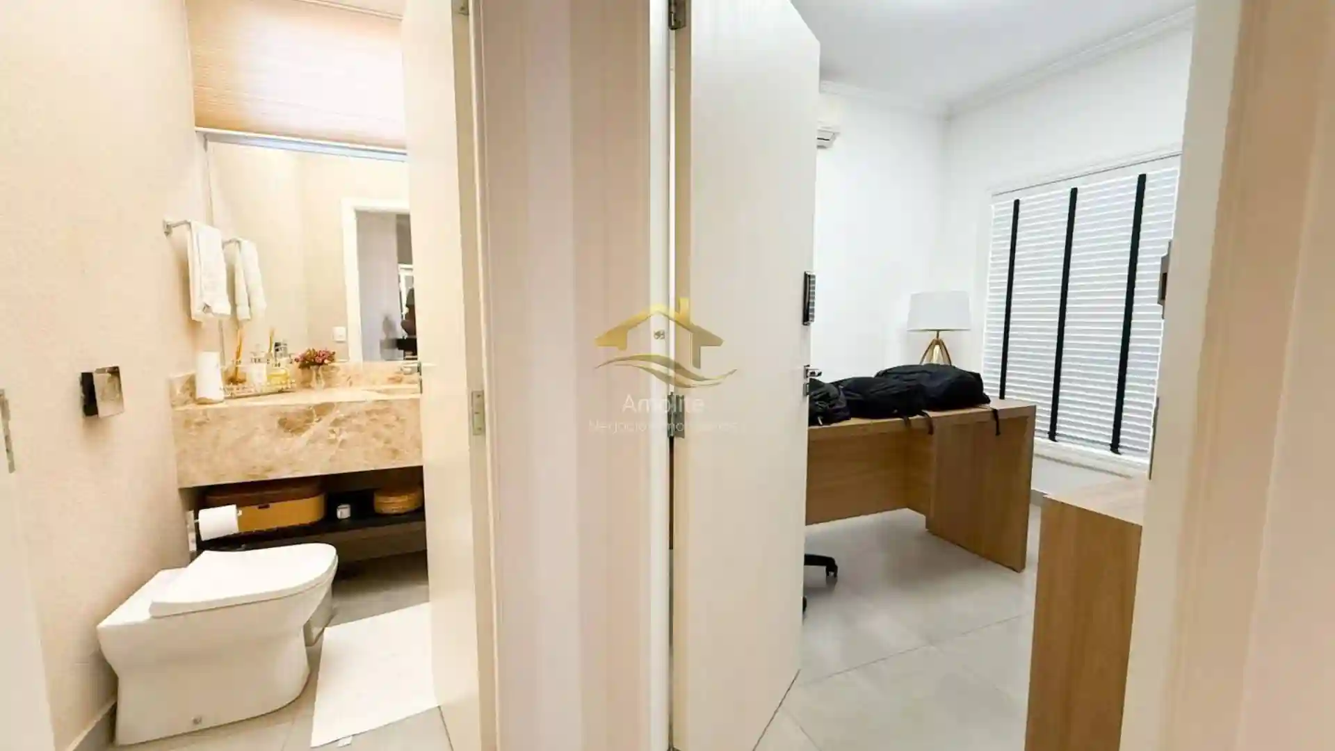 Casa de Condomínio com 3 quartos à venda, 300m² — foto 21 de 28