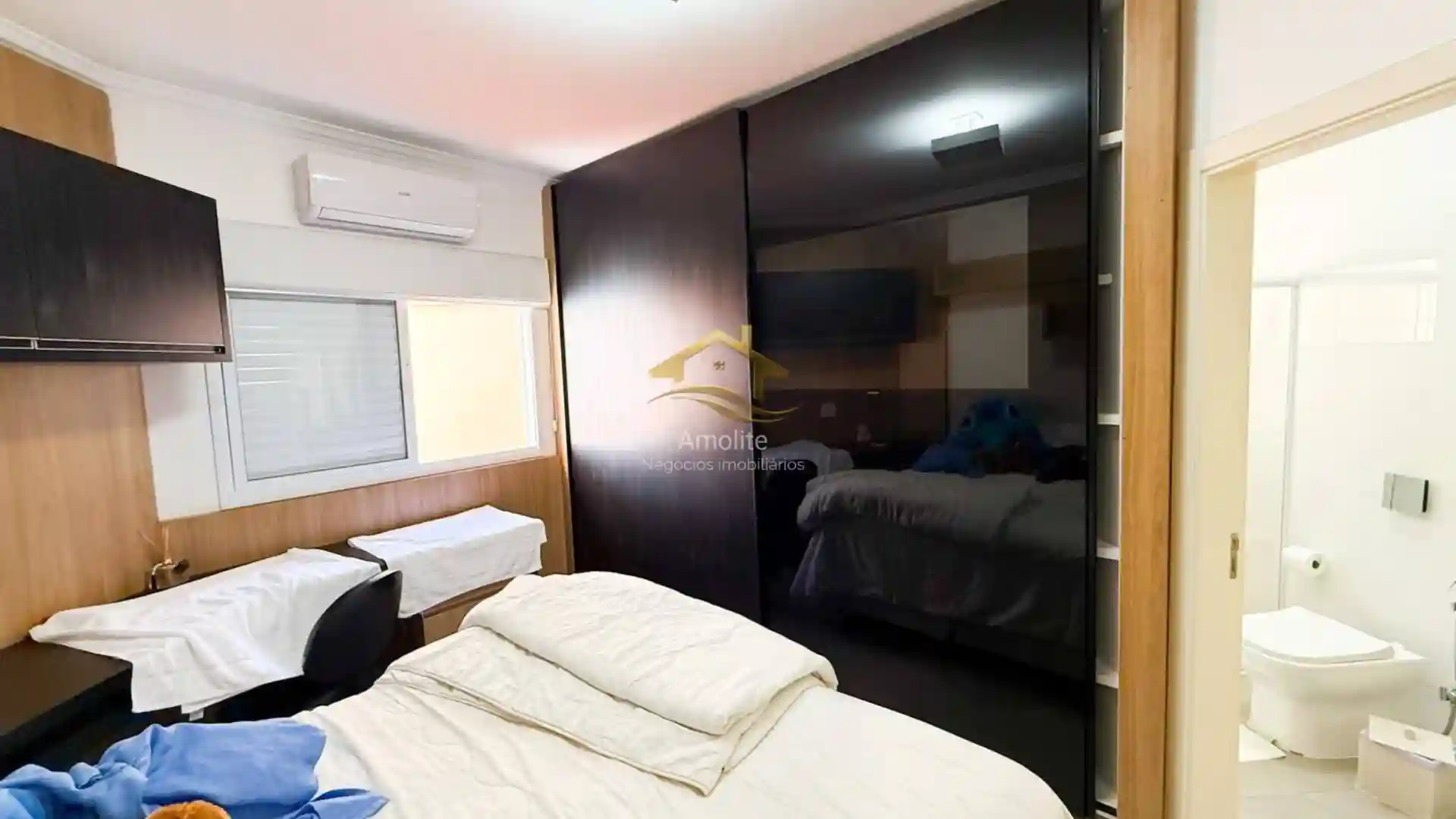 Casa de Condomínio com 3 quartos à venda, 300m² — foto 25 de 28