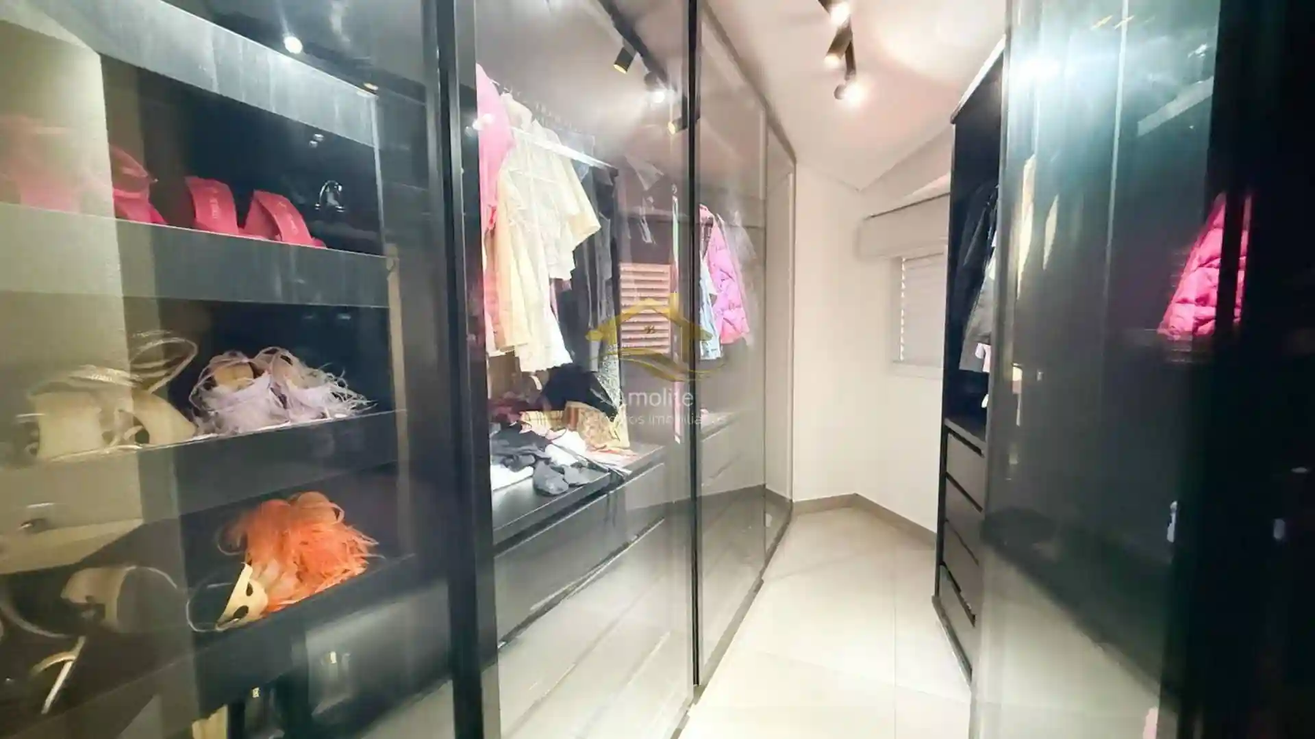 Casa de Condomínio com 3 quartos à venda, 300m² — foto 20 de 28