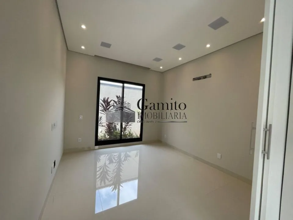 Casa de Condomínio à venda — foto 6 de 10