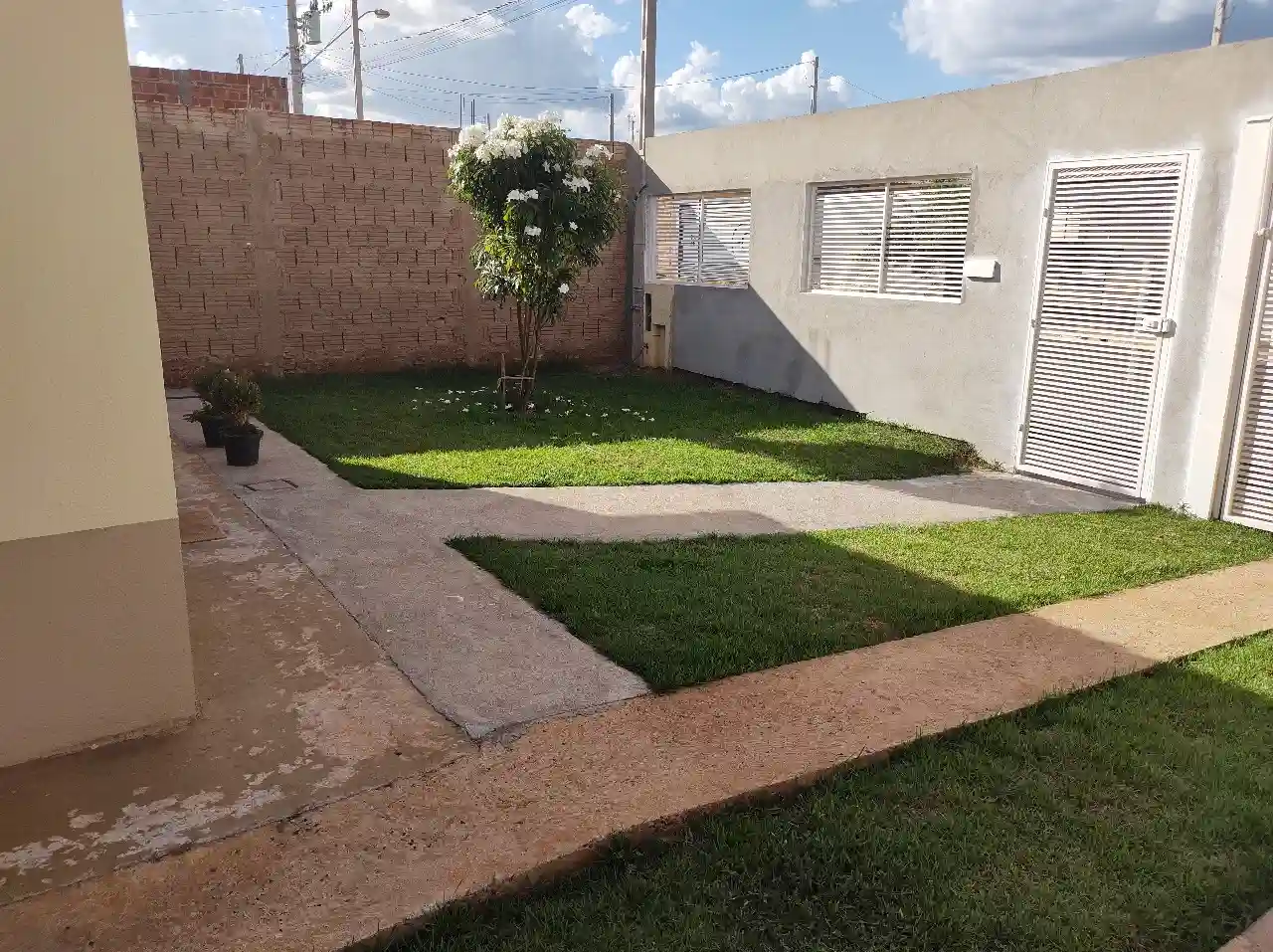 Casa com 2 quartos à venda, 45m² — foto 2 de 19