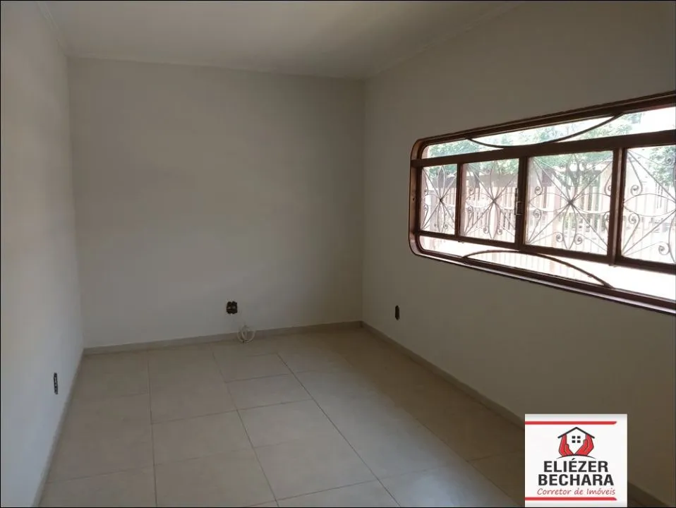 Casa à venda — foto 3 de 12