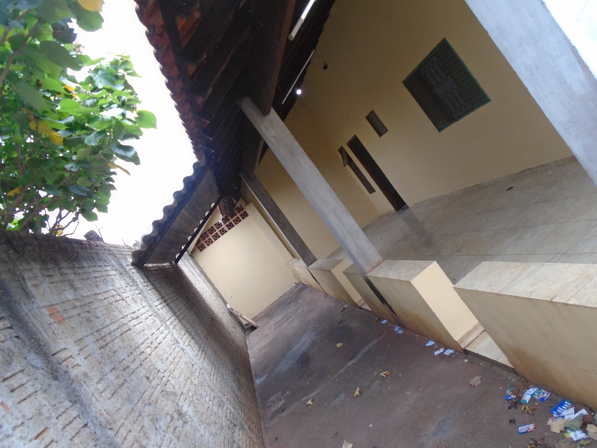Casa com 3 quartos para aluguel, 100m² — foto 3 de 20