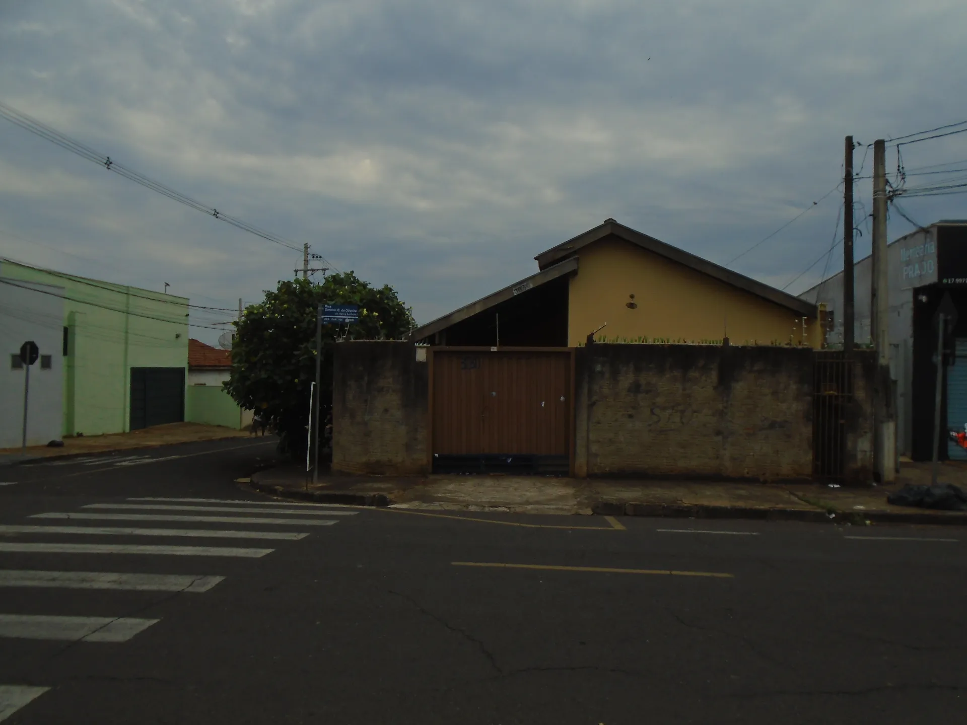 Casa com 3 quartos para aluguel, 100m² — foto 1 de 20