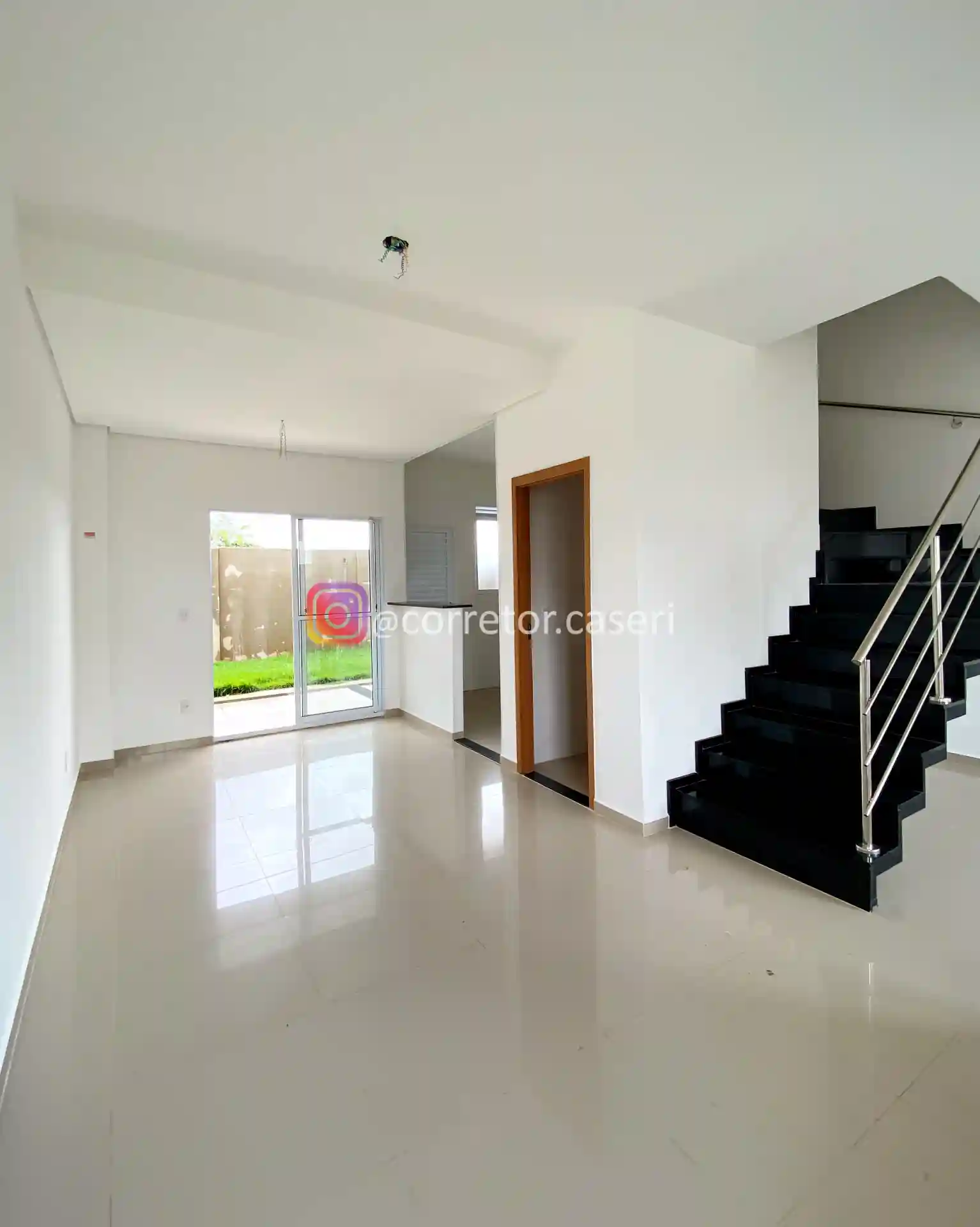 Casa de Condomínio com 3 quartos à venda, 92m² — foto 3 de 11