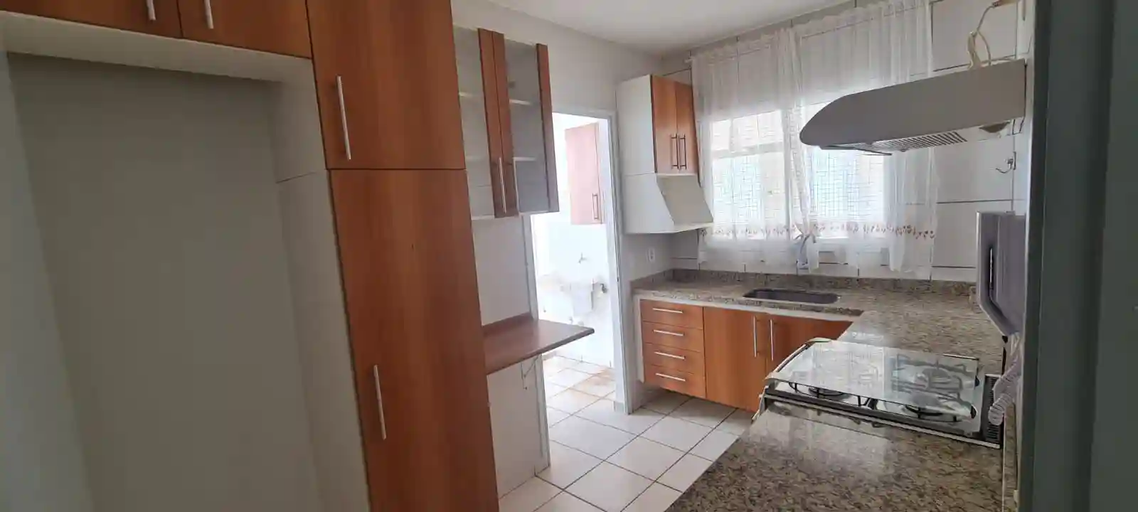 Casa de Condomínio com 3 quartos para aluguel, 30m² — foto 5 de 9
