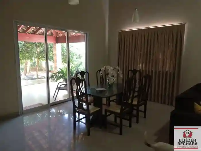 Casa à venda — foto 18 de 47