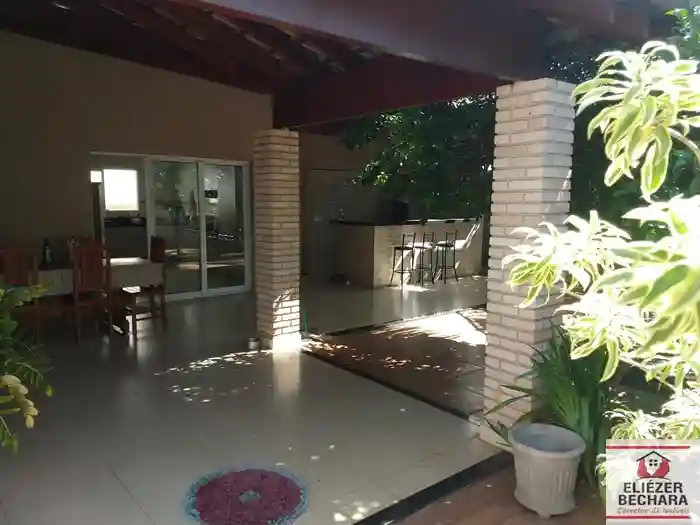 Casa à venda — foto 10 de 47
