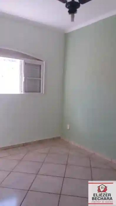 Casa à venda — foto 8 de 18