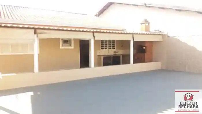 Casa à venda — foto 3 de 18