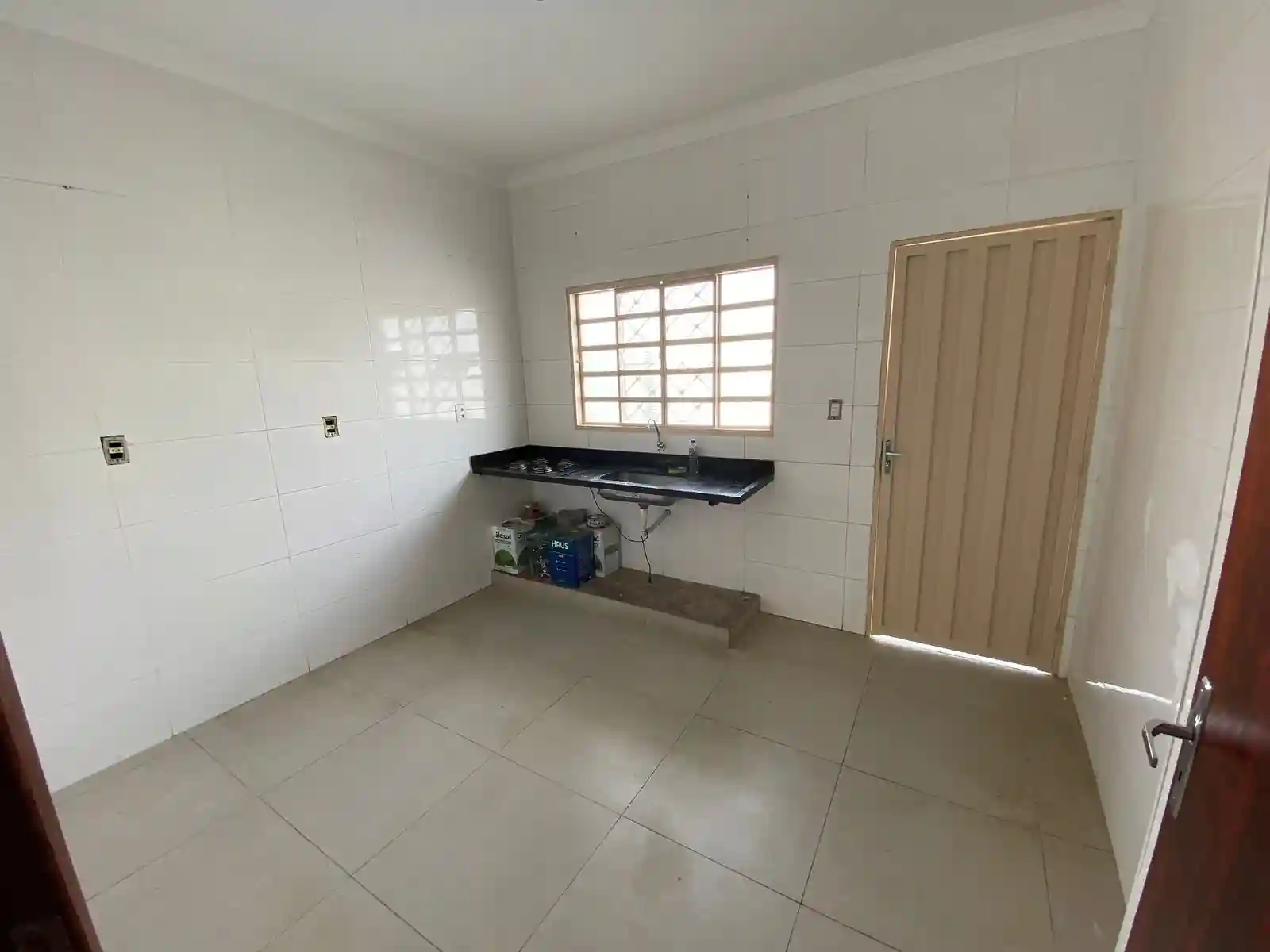 Casa com 2 quartos à venda, 200m² — foto 3 de 12
