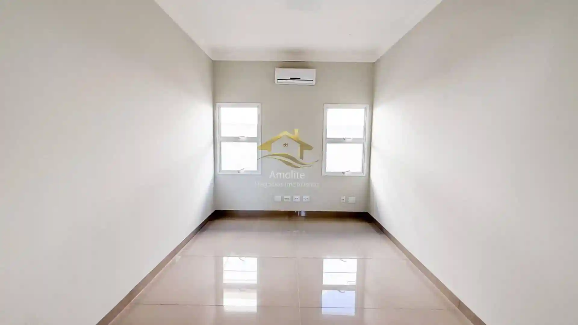 Casa de Condomínio com 3 quartos à venda, 270m² — foto 33 de 38
