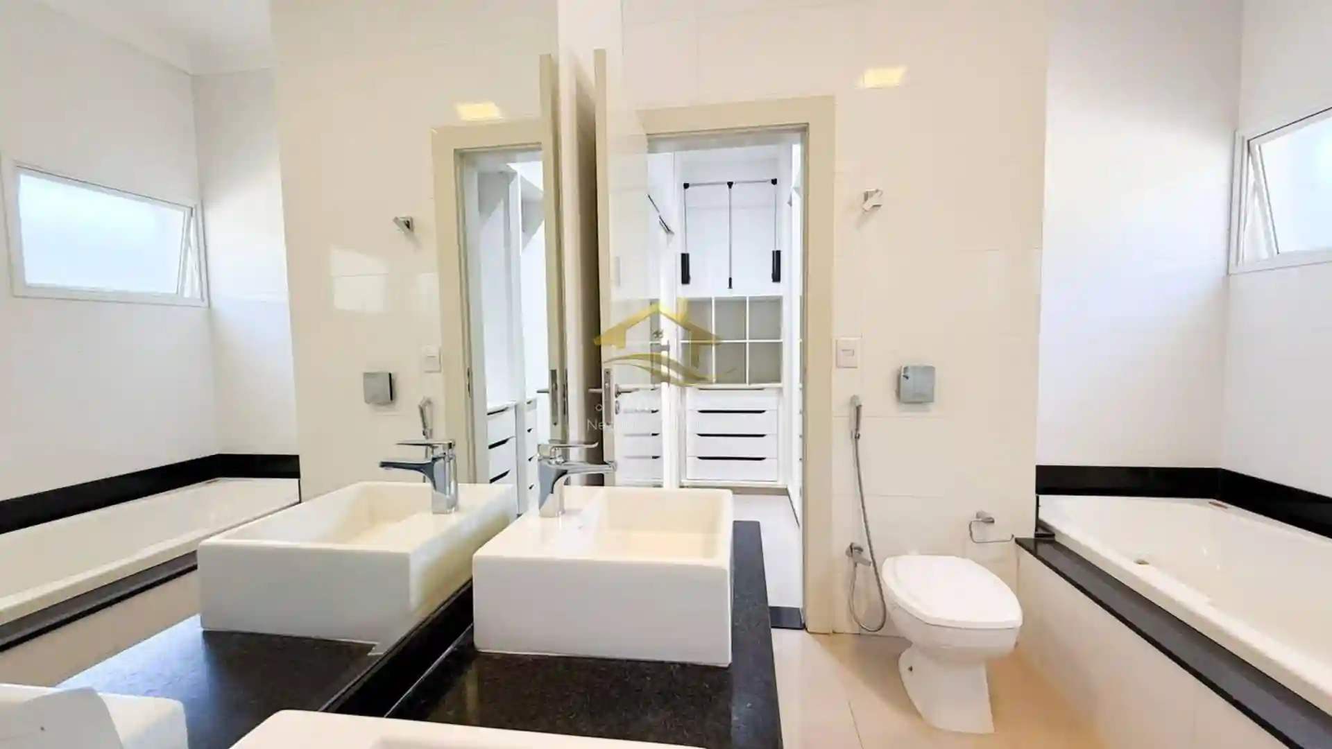 Casa de Condomínio com 3 quartos à venda, 270m² — foto 5 de 38