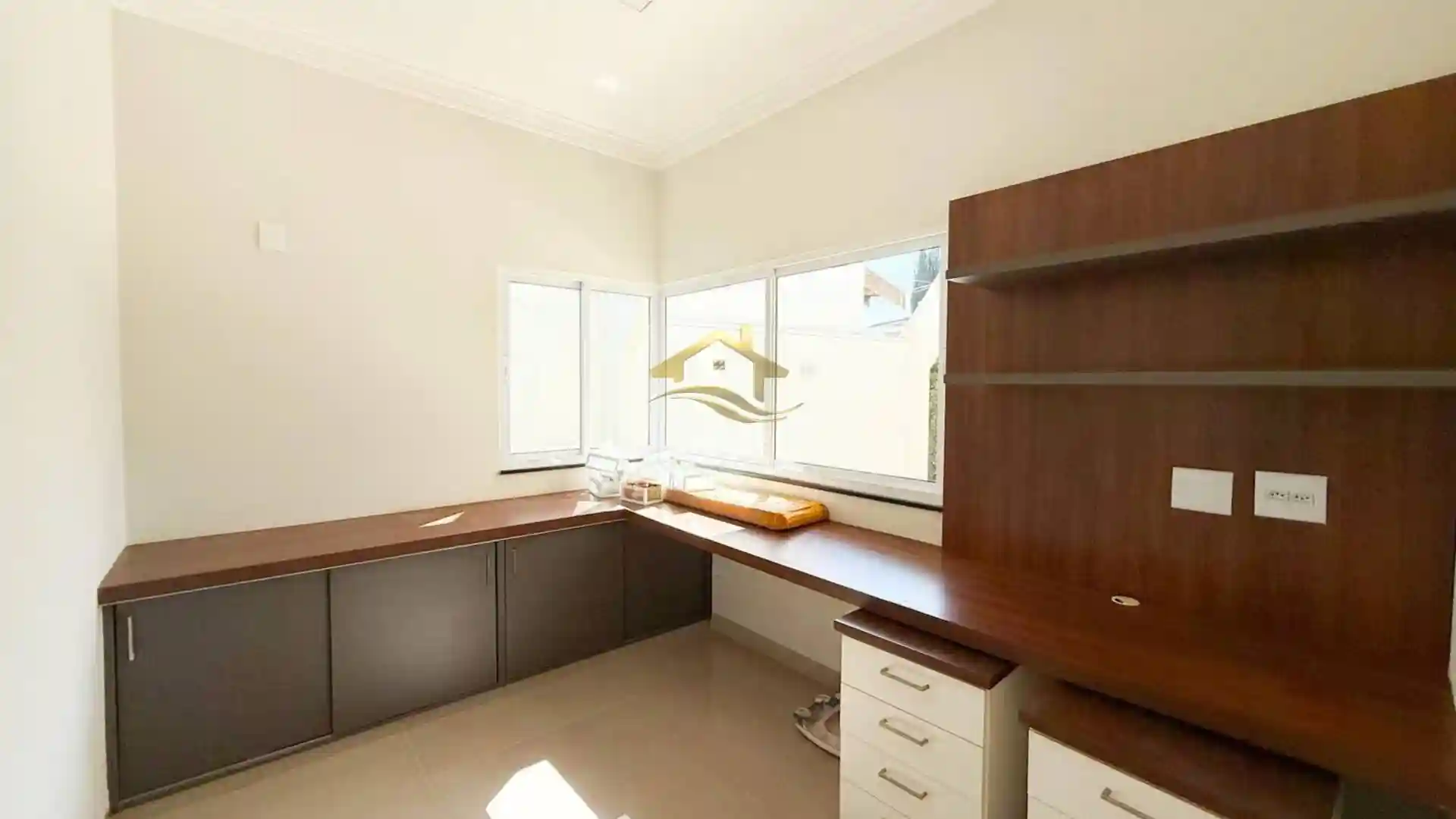Casa de Condomínio com 3 quartos à venda, 270m² — foto 23 de 38