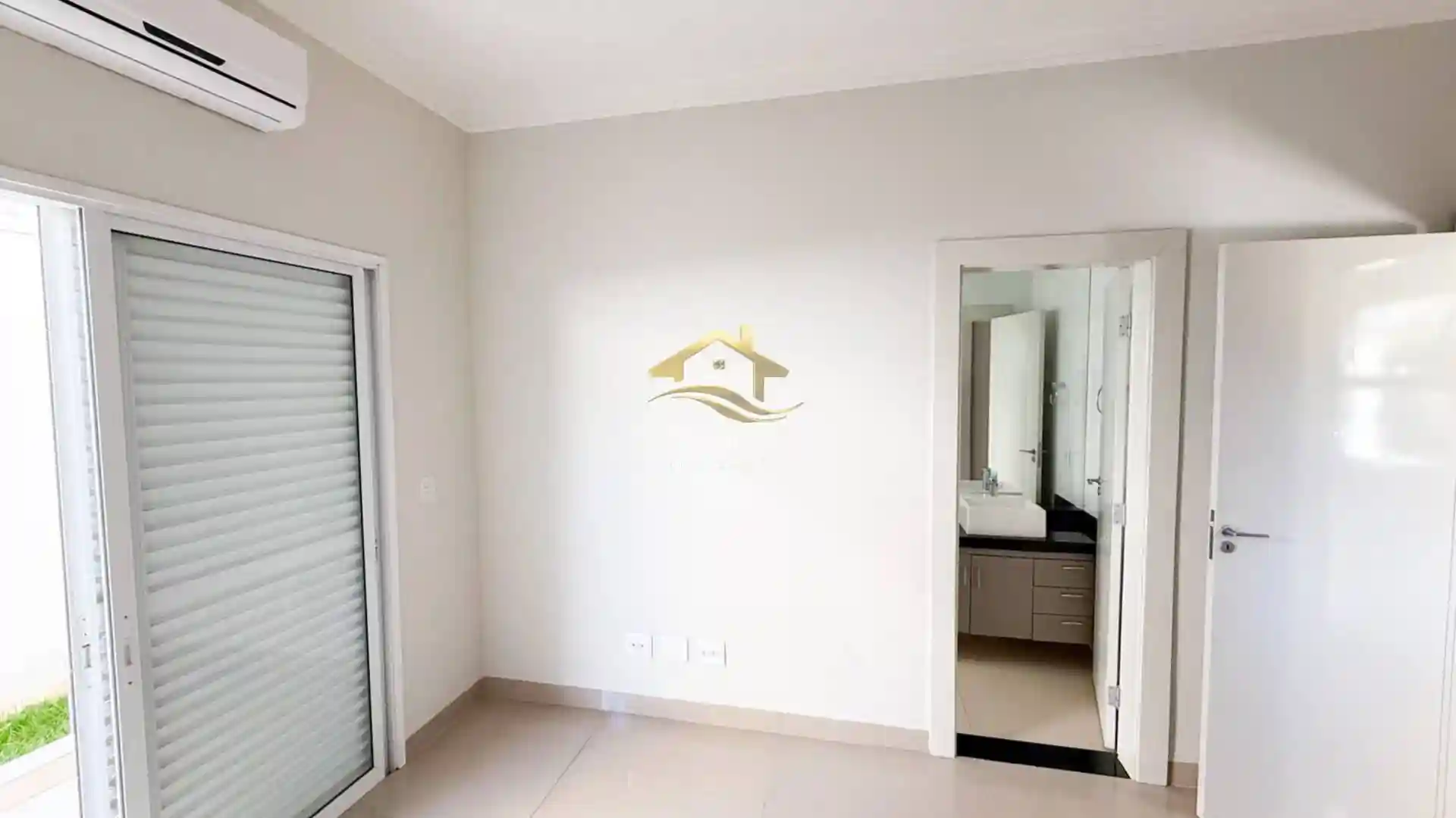 Casa de Condomínio com 3 quartos à venda, 270m² — foto 8 de 38